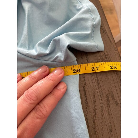 NWT Under Armour Women's Loose Fit Motion Shirt Light Blue - Picture 6 of 8